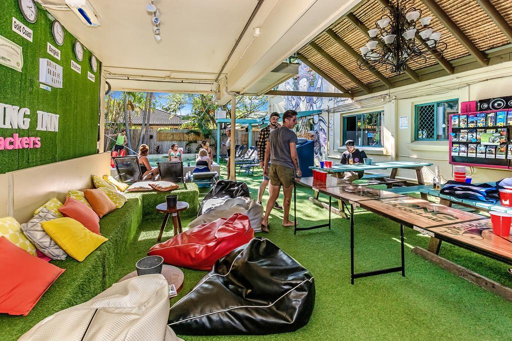 Sleeping Inn Backpackers Resort Gold Coast Exterior foto
